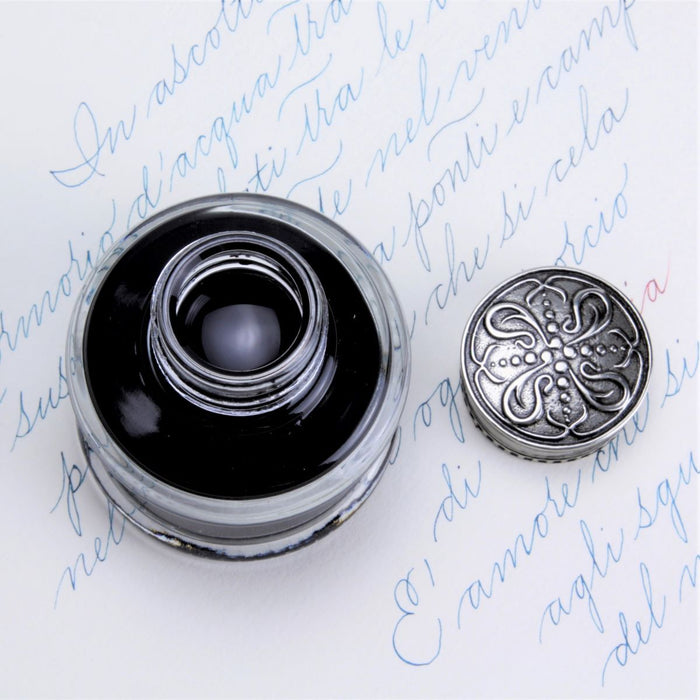 Bortoletti Marin inkwell with elegant ceramic design, featuring a classic shape and detailed craftsmanship.