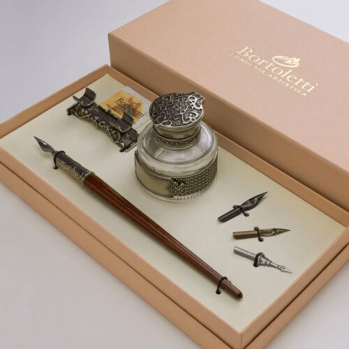 Bortoletti Gritti calligraphy pen with elegant nib and ink reservoir, ideal for artistic writing and calligraphy projects.