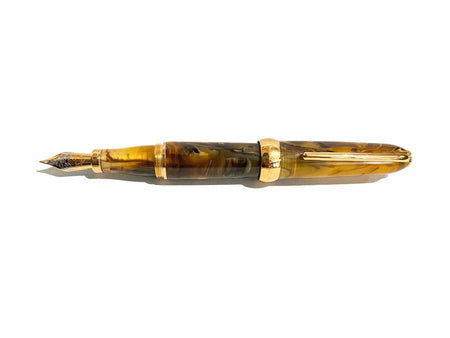 Jean-Pierre Lepine Winston fountain pen with gold finish and fine nib, featuring elegant design and craftsmanship.