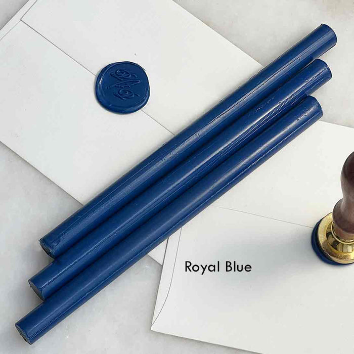 Black pliable sealing wax sticks by Papier Plume, 7 inches long, ideal for sealing and craft projects