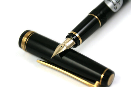 Pilot - Falcon - Black/Gold - Fountain Pen - Papier Plume