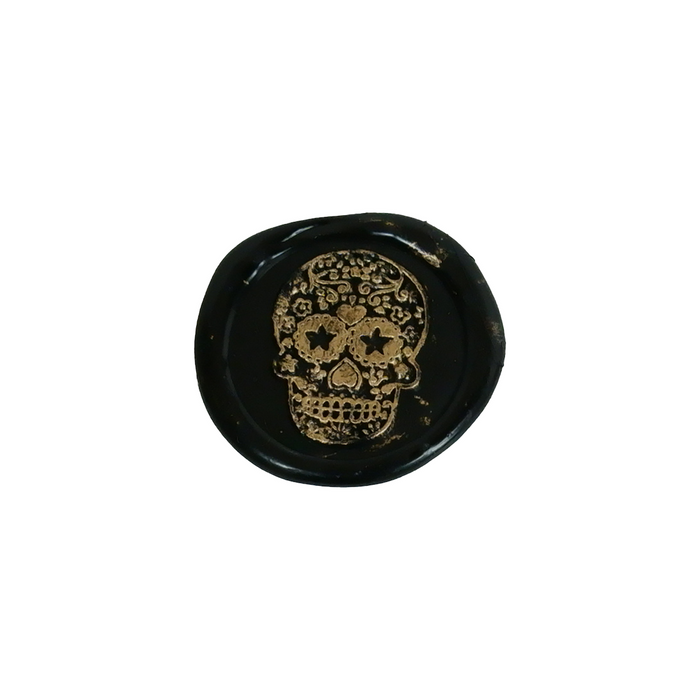 Papier Plume Halloween wax seal featuring a detailed skull design, perfect for sealing envelopes or adding a spooky touch.