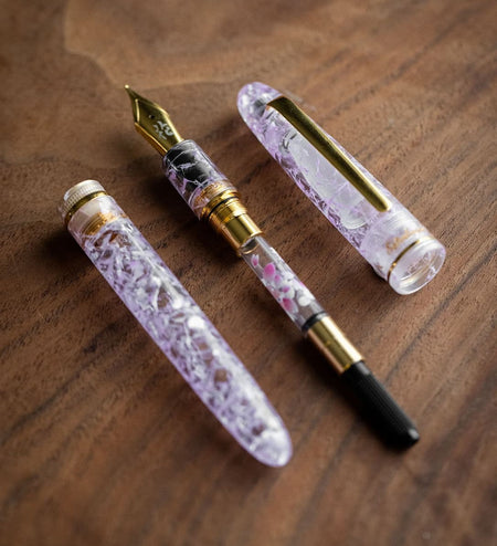 Esterbrook Bungubox Kachofugetsu Cherry Blossom Edition fountain pen with floral design and elegant gold accents.